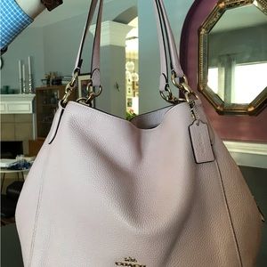 Pink Coach Three-pocket pebble leather purse